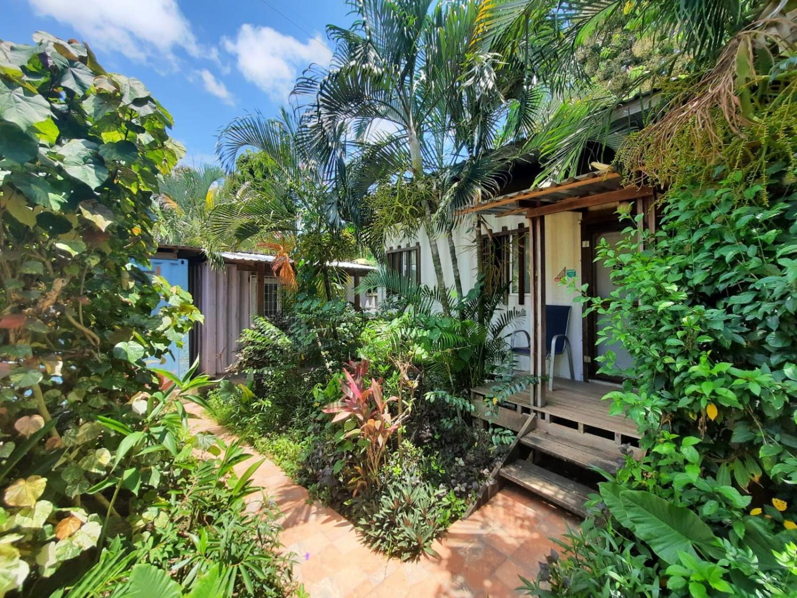 Roatan Backpackers' Hostel Sandy Bay Exterior foto