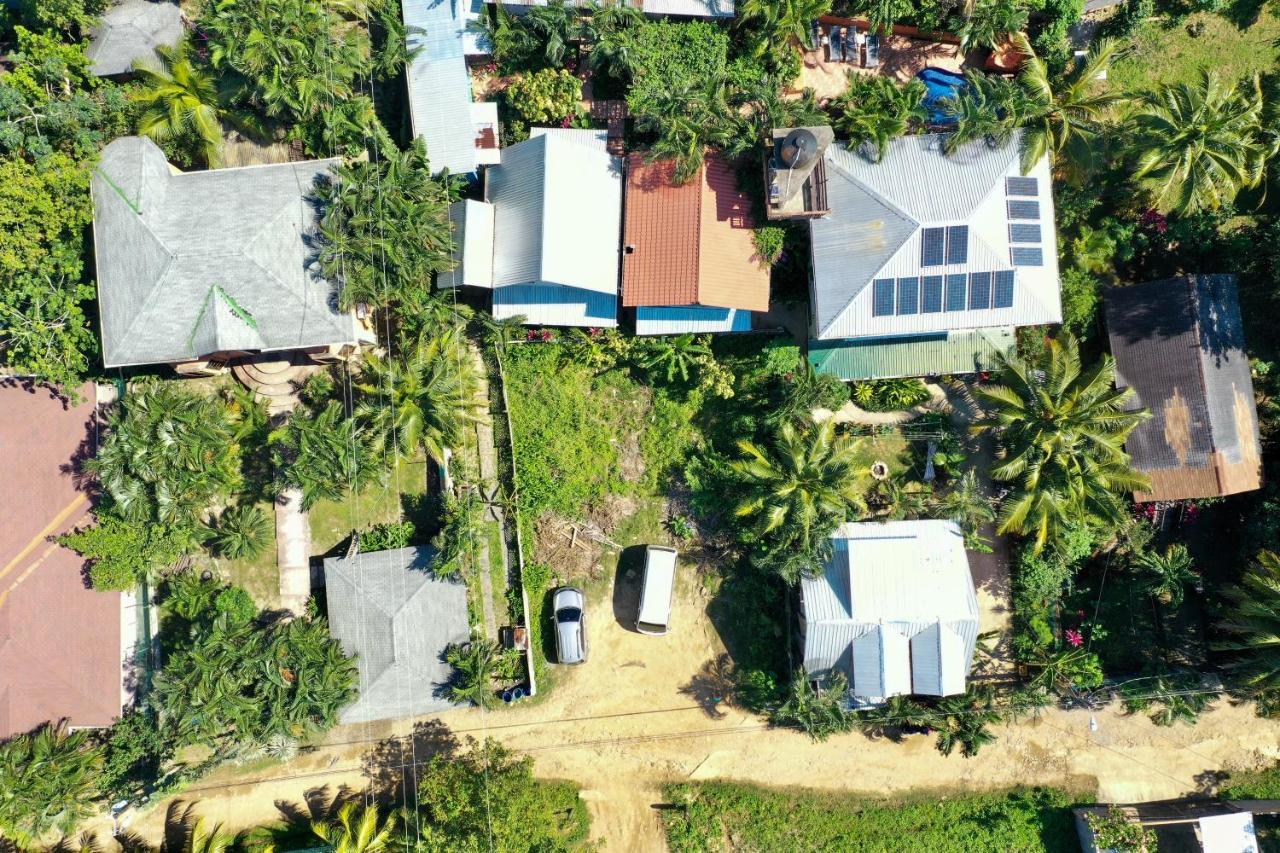 Roatan Backpackers' Hostel Sandy Bay Exterior foto